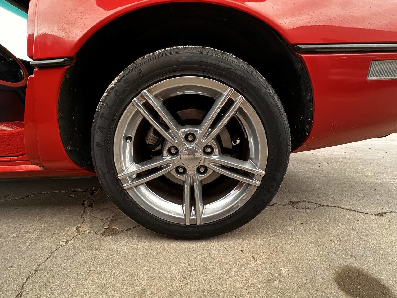 Used 1989 Chevrolet Corvette Coupe image 16