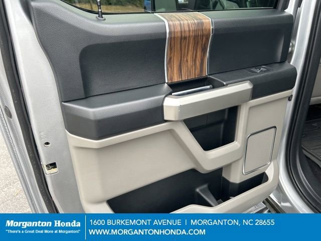 Used 2020 Ford F150 Lariat w/ Max Trailer Tow Package image 30