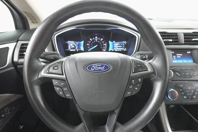 Used 2018 Ford Fusion S image 18