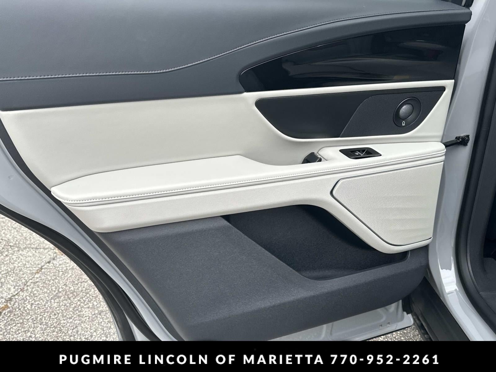 New 2026 Lincoln Nautilus Premier w/ Equipment Group 102A AWD/4WD image 22