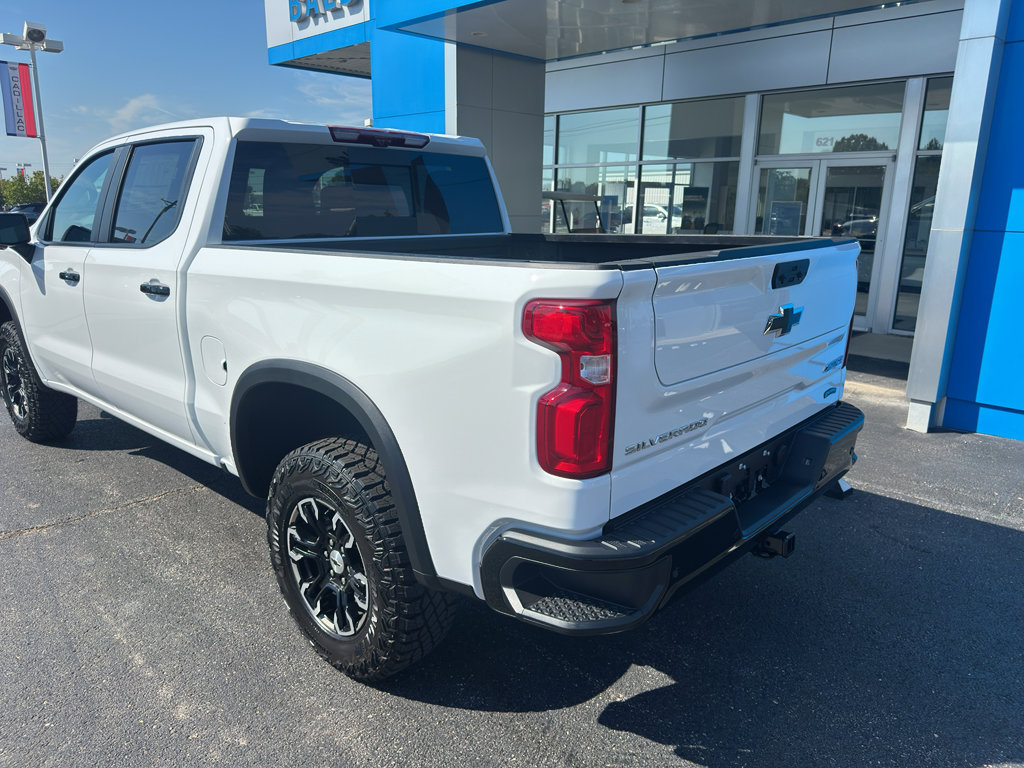 New 2026 Chevrolet Silverado 1500 ZR2 image 8