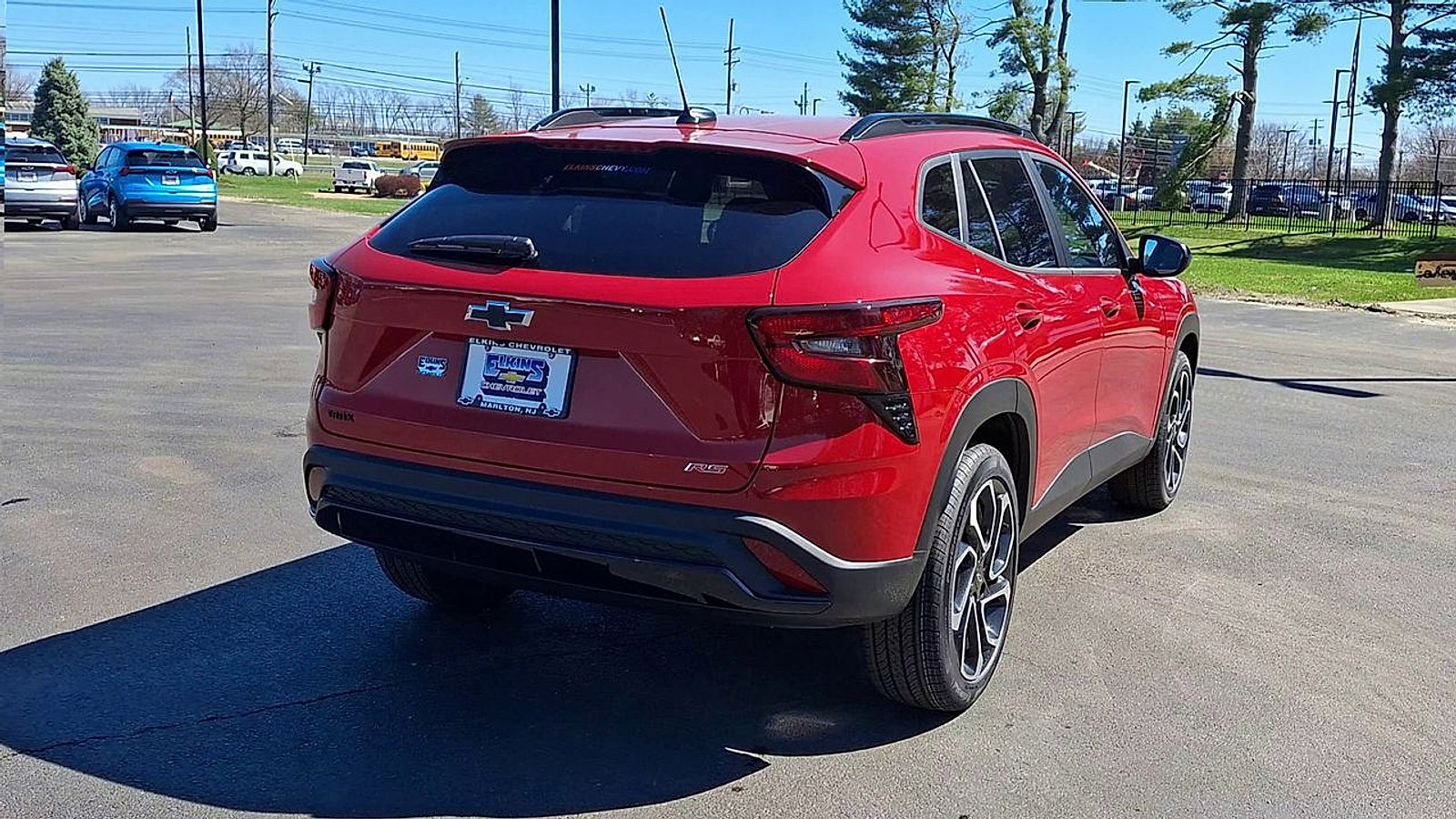 New 2026 Chevrolet Trax RS w/ Sunroof Package FWD image 2
