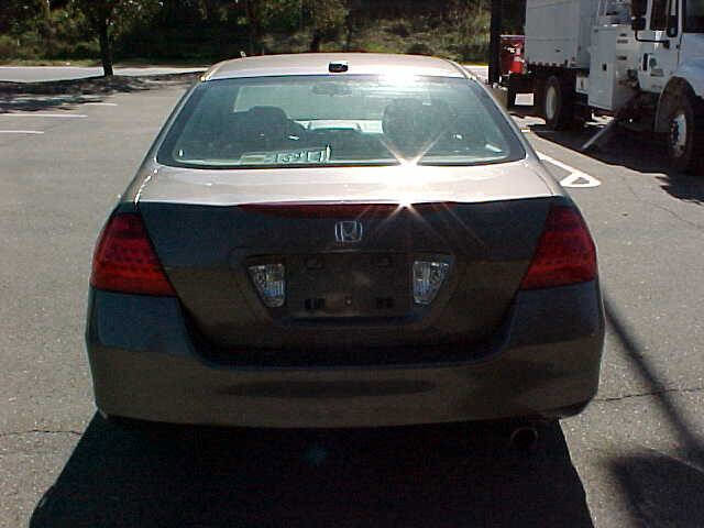 Used 2006 Honda Accord EX-L image 11