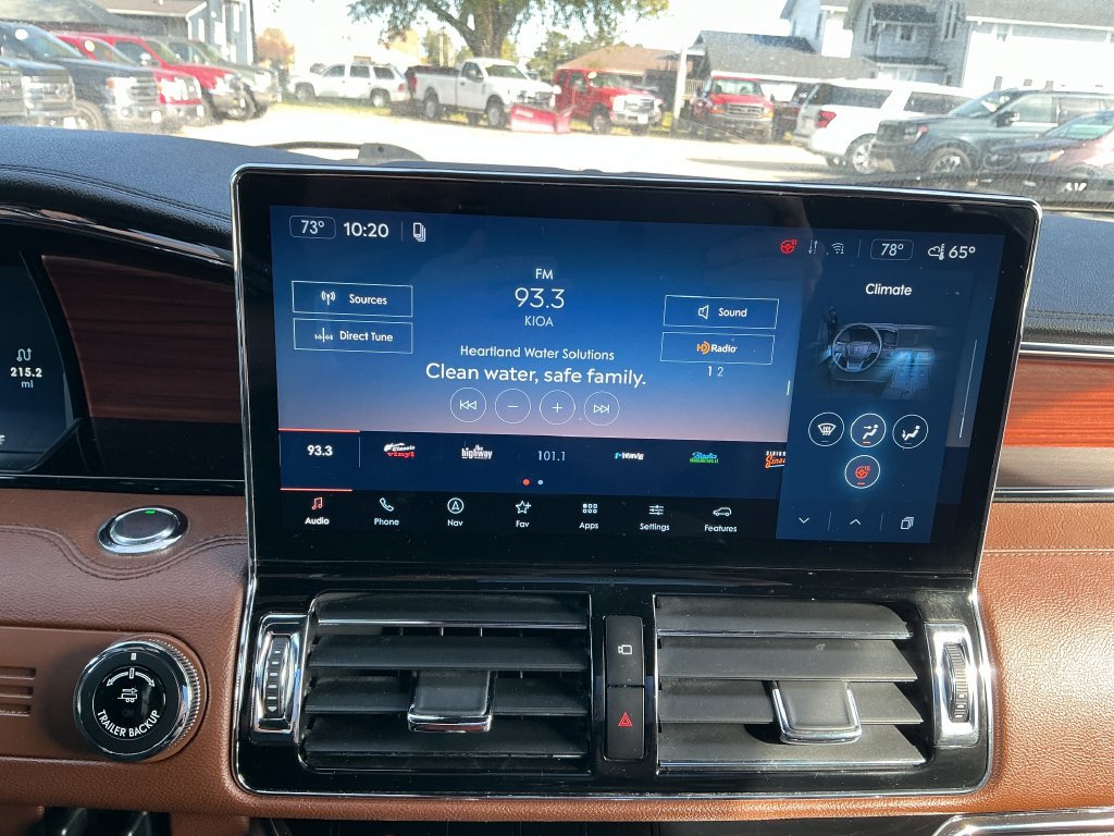 Used 2023 Lincoln Navigator L Reserve AWD/4WD image 13