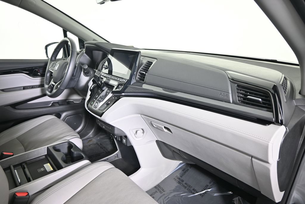 Used 2023 Honda Odyssey Elite image 14