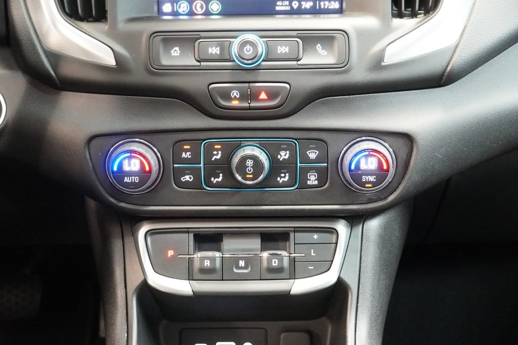 Used 2024 GMC Terrain SLE w/ Driver Convenience Package FWD image 21