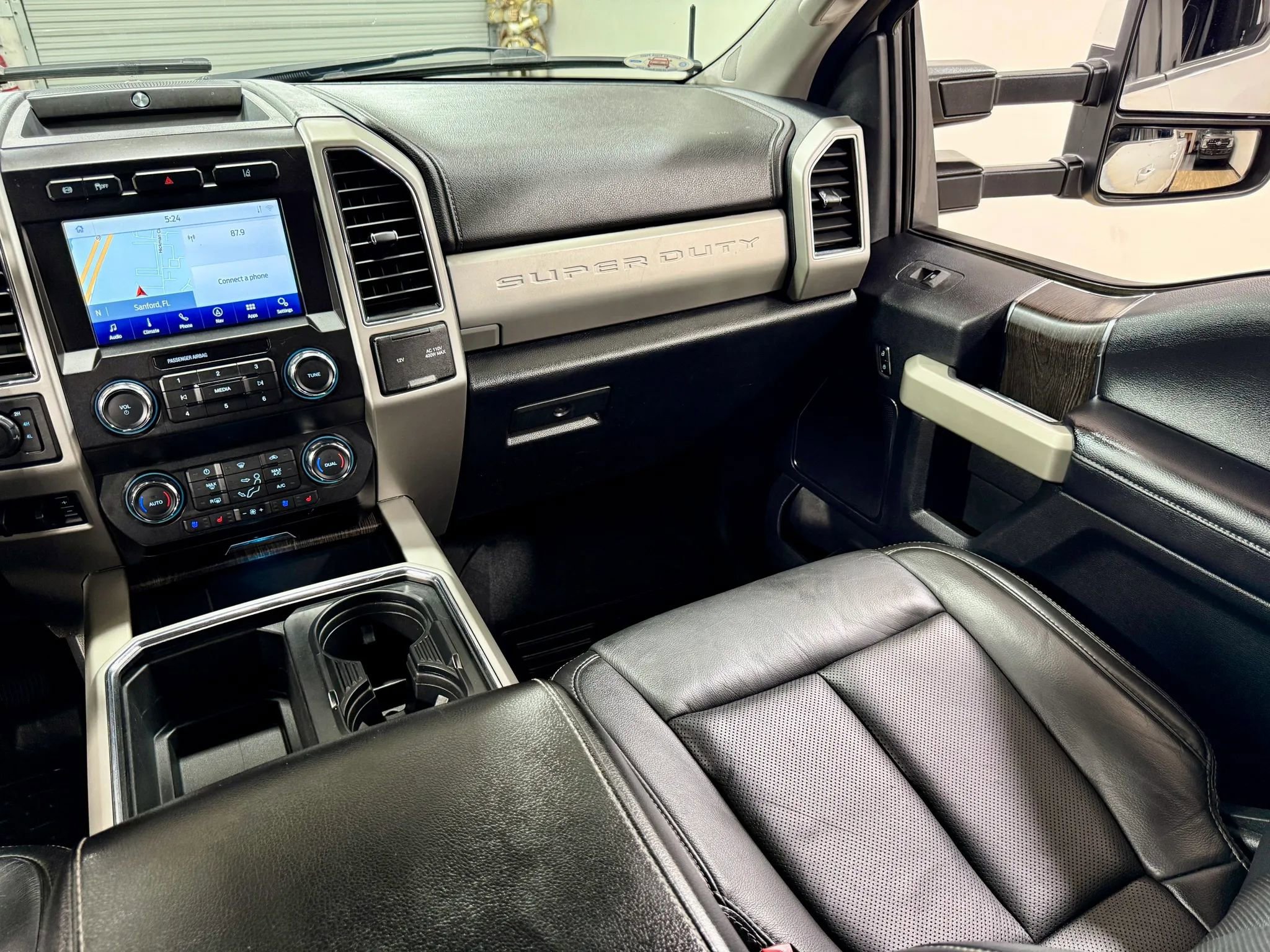 Used 2020 Ford F250 Lariat w/ Lariat Value Package AWD/4WD image 22