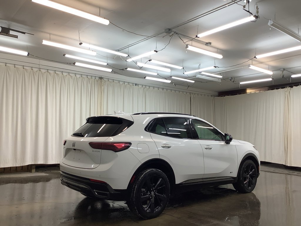 Used 2025 Buick Envision Sport Touring image 6