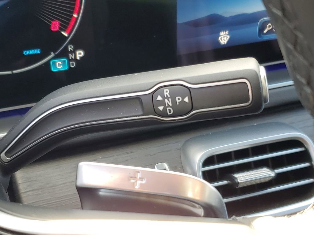 Used 2025 Mercedes-Benz GLS 450 4MATIC image 14