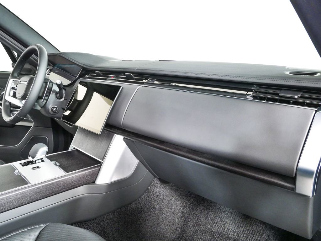 Used 2025 Land Rover Range Rover SE AWD/4WD image 24