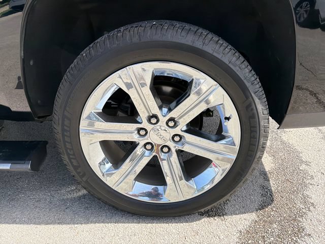 Used 2019 GMC Yukon Denali w/ Denali Ultimate Package AWD/4WD image 31