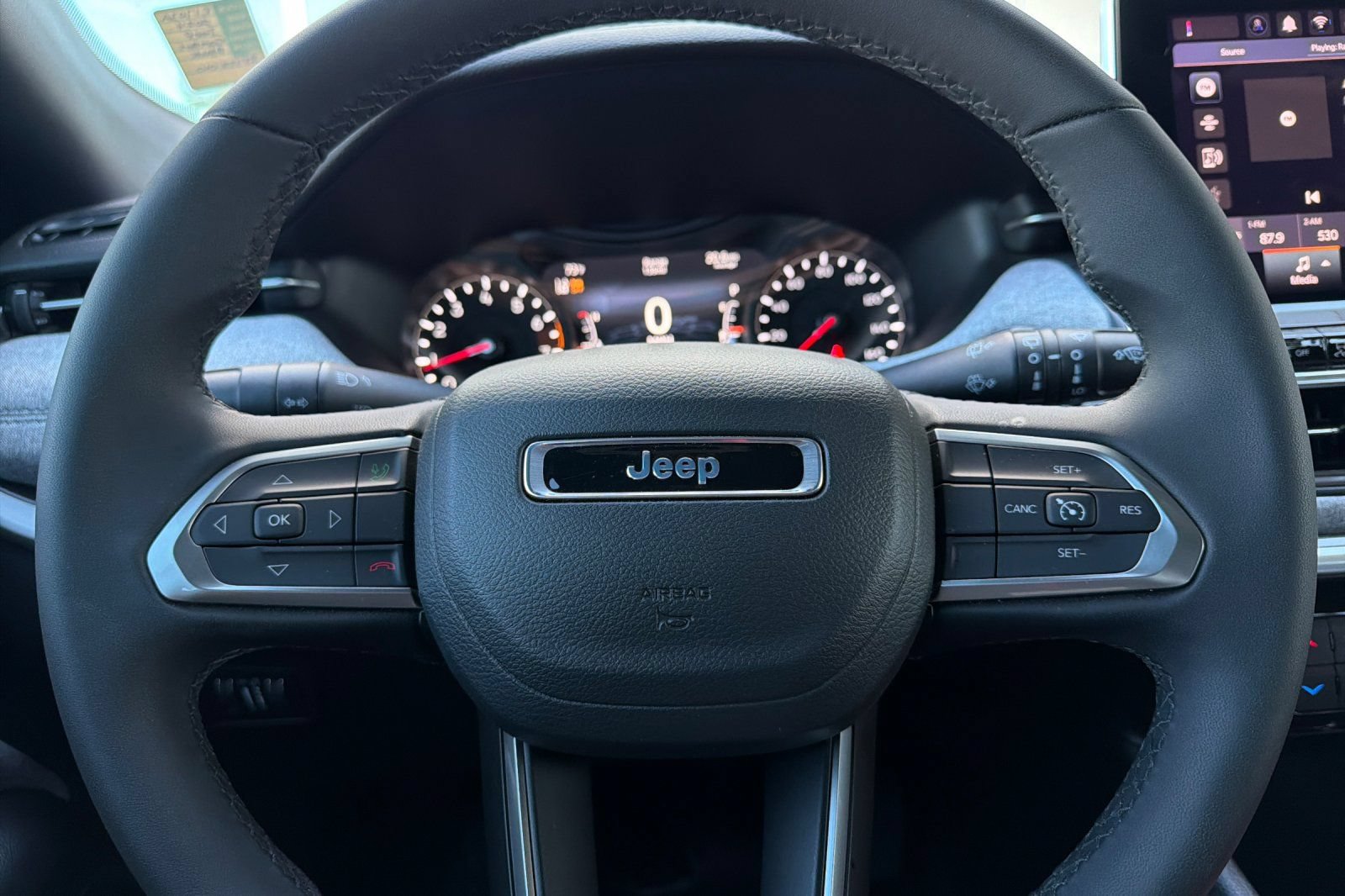 Used 2024 Jeep Compass Latitude AWD/4WD image 26