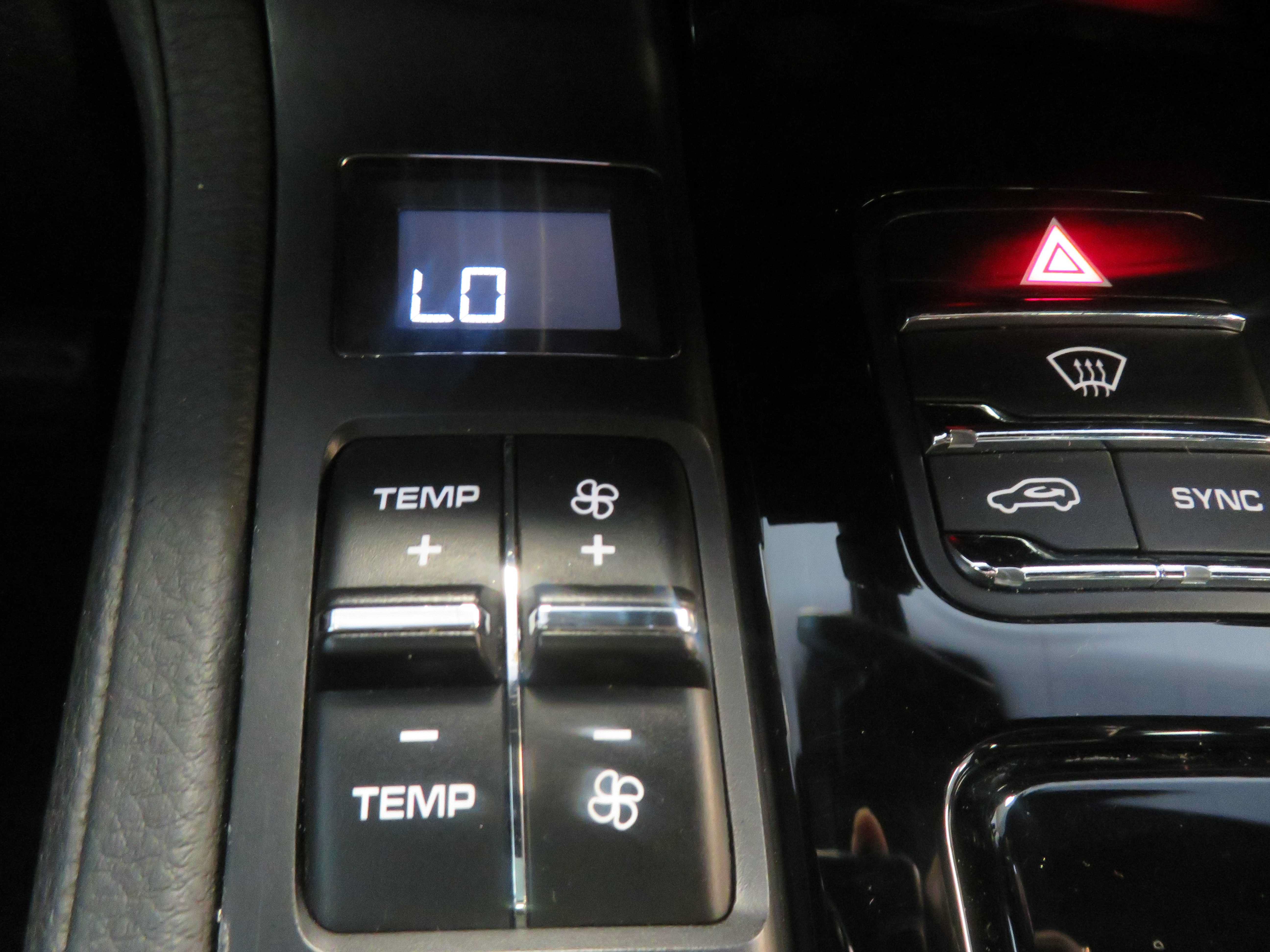Used 2016 Porsche Cayenne AWD/4WD image 41