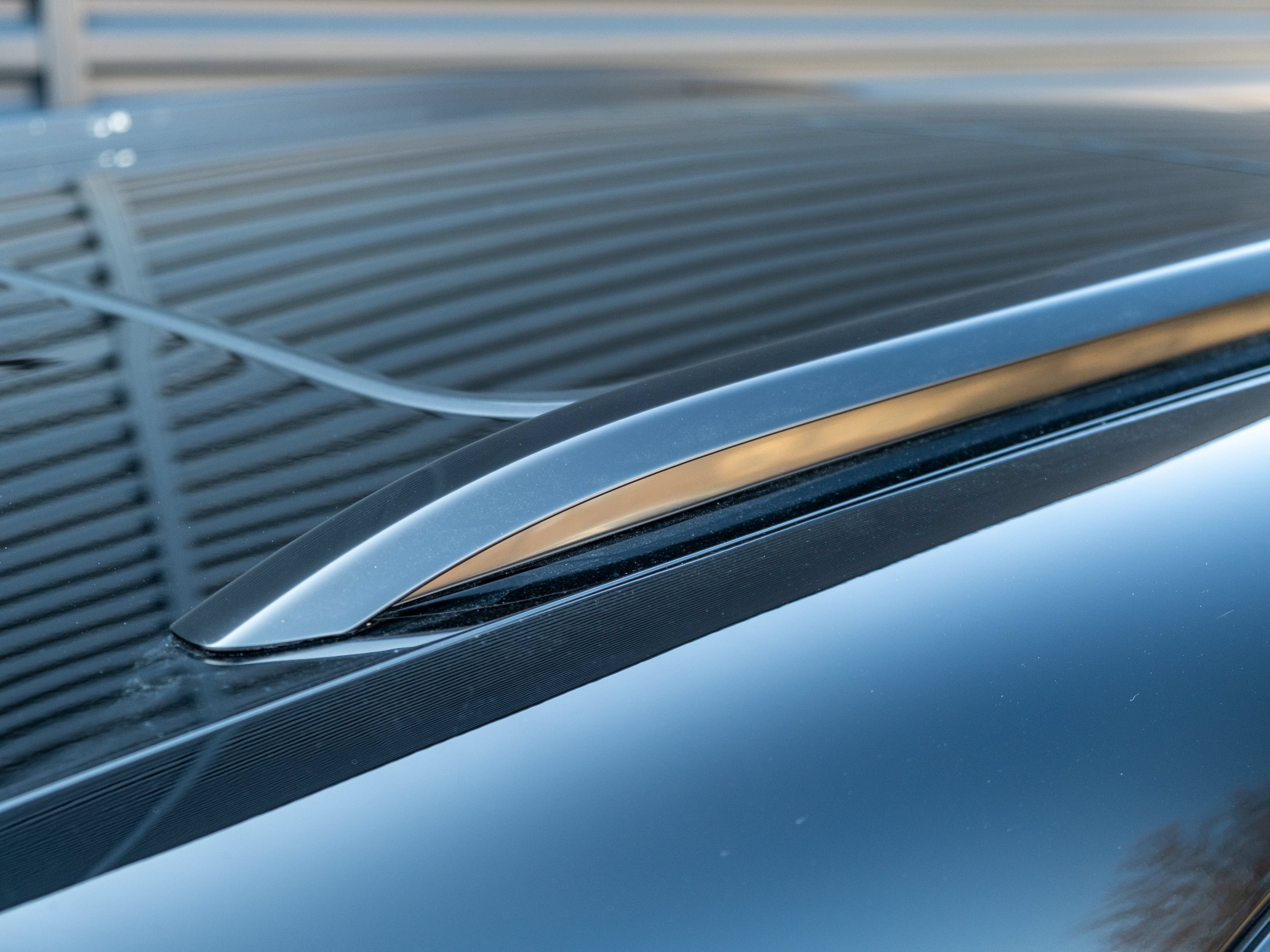 Certified 2026 Porsche Macan Turbo AWD/4WD image 18