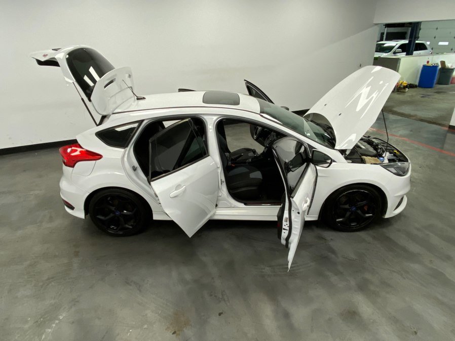Used 2016 Ford Focus ST FWD image 50