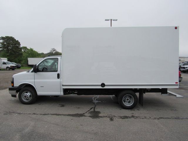 New 2025 GMC Savana 3500 w/ Power Convenience Package image 2