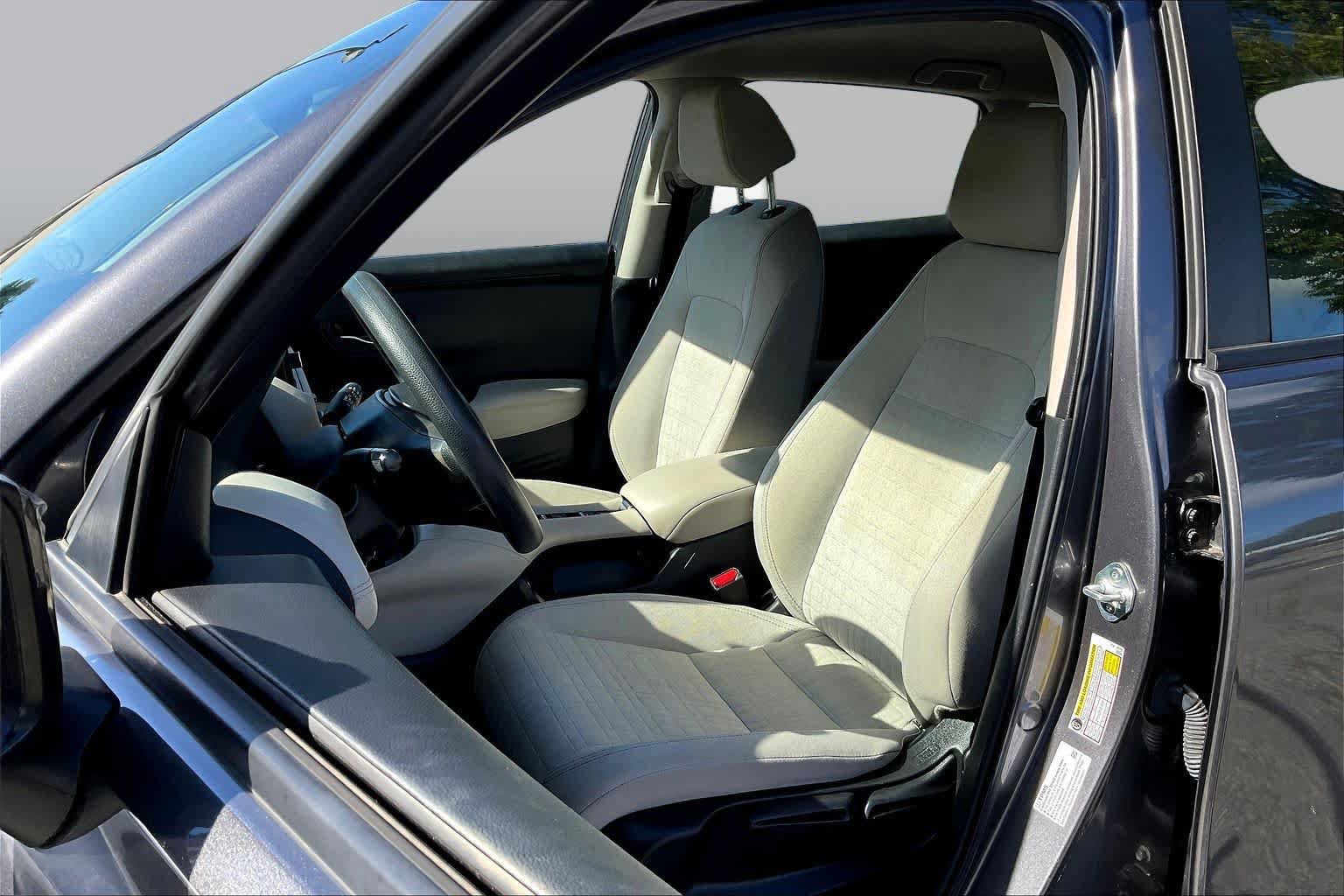 Used 2023 Honda HR-V LX image 8