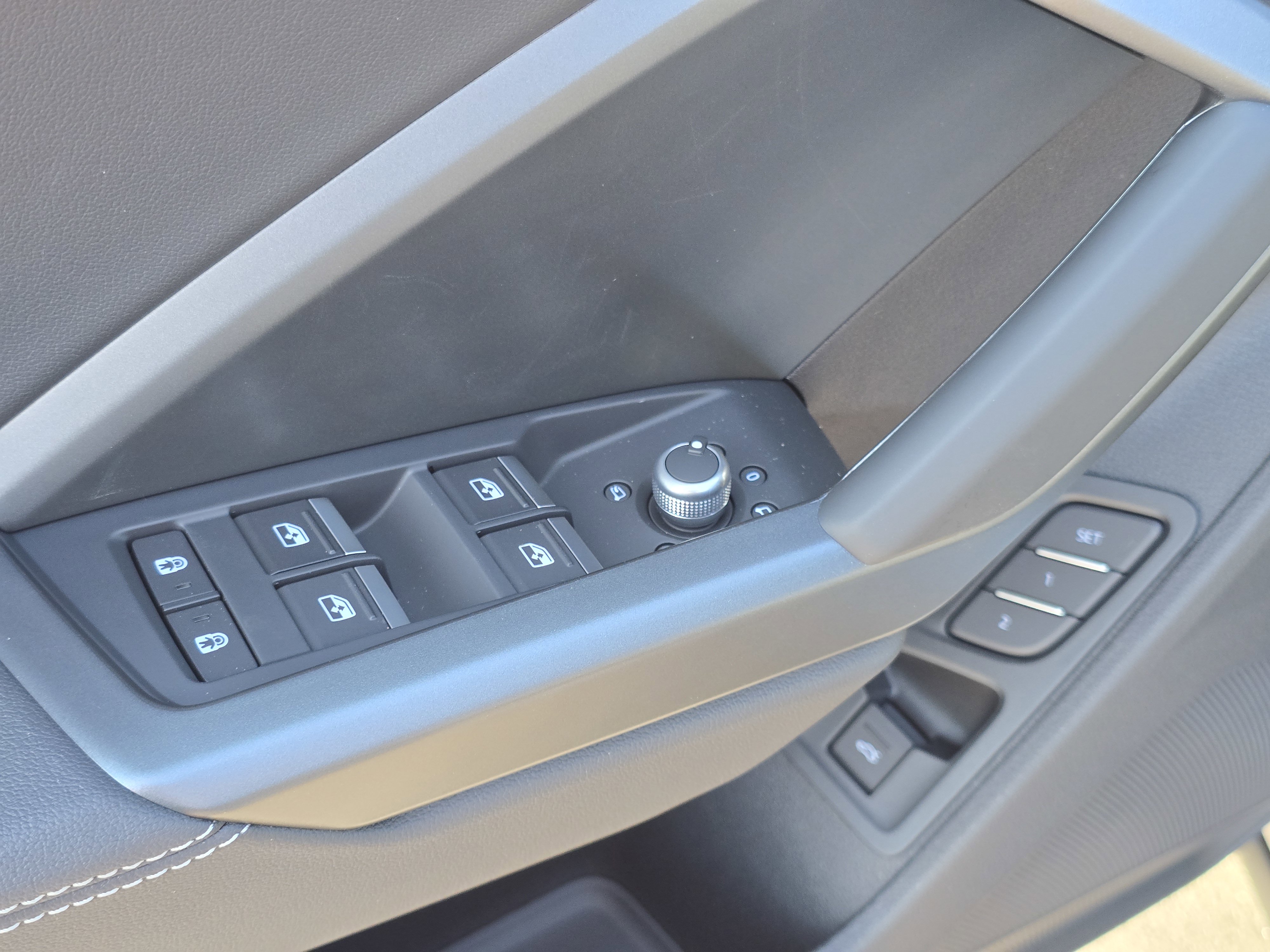 New 2025 Audi Q3 2.0T Premium image 36