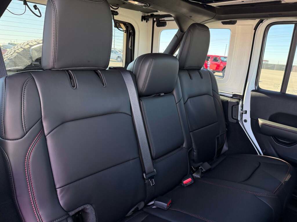 New 2025 Jeep Wrangler Unlimited Rubicon image 22