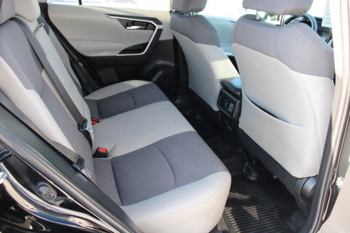 Certified 2022 Toyota RAV4 XLE image 19