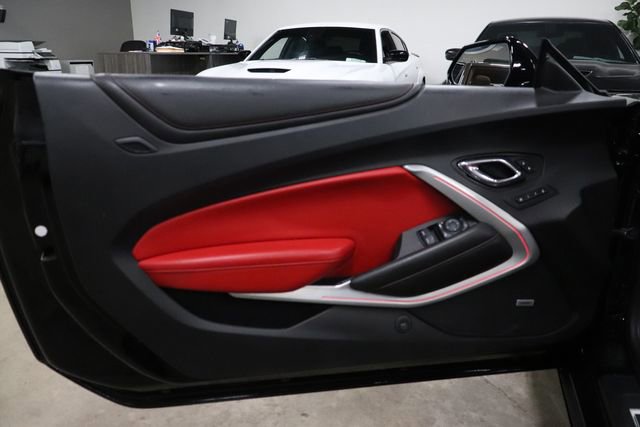 Used 2017 Chevrolet Camaro LT RWD image 16