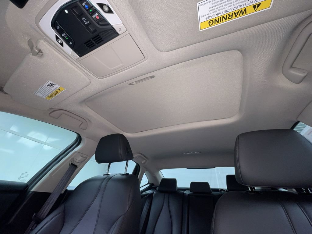 Used 2022 Acura TLX Base image 12