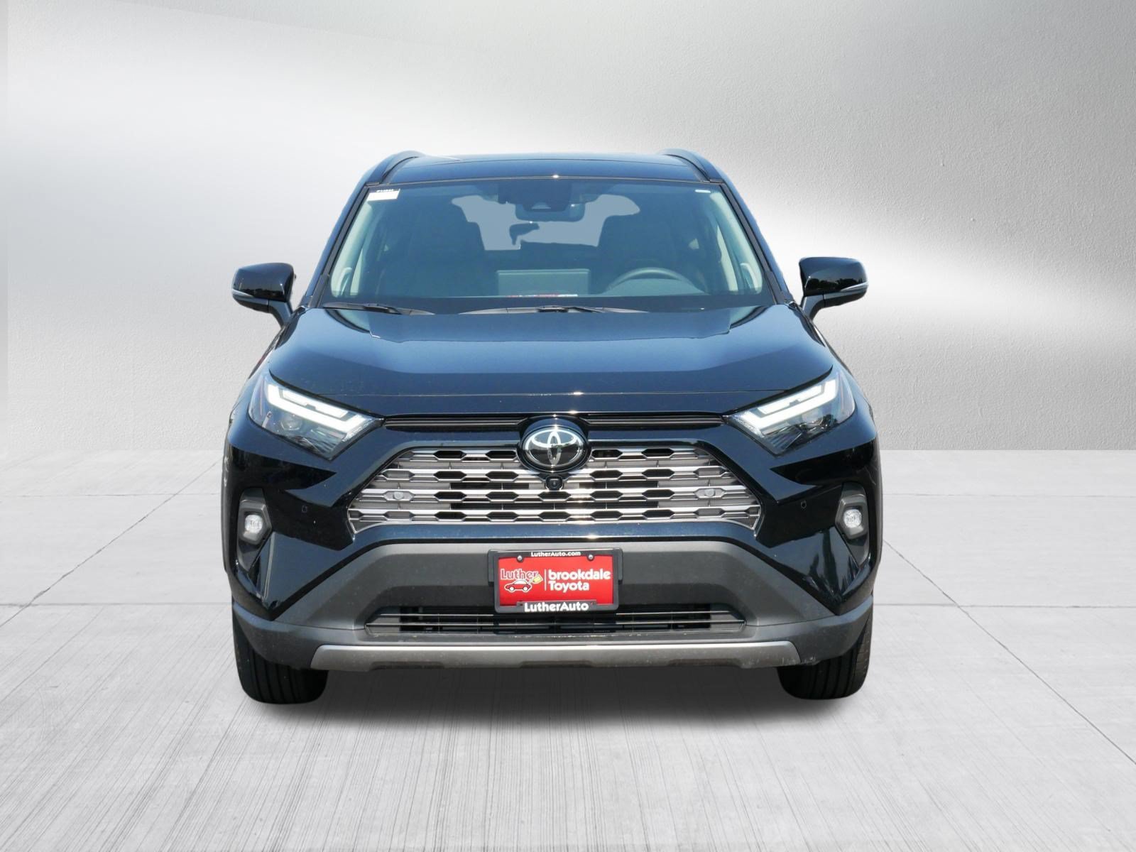 Certified 2025 Toyota RAV4 Limited w/ Advanced Technology Package AWD/4WD image 2