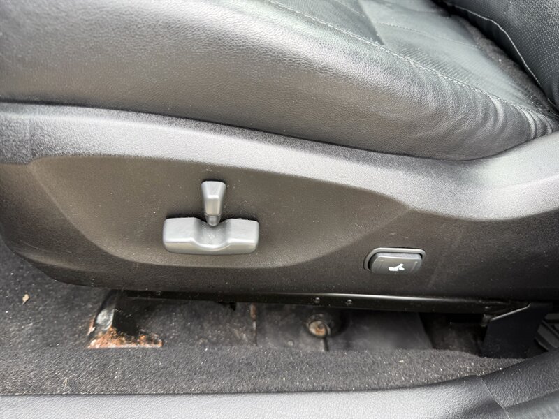 Used 2011 Subaru Forester 2.5XT Touring AWD/4WD image 24
