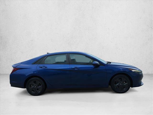 Used 2022 Hyundai Elantra SEL image 4