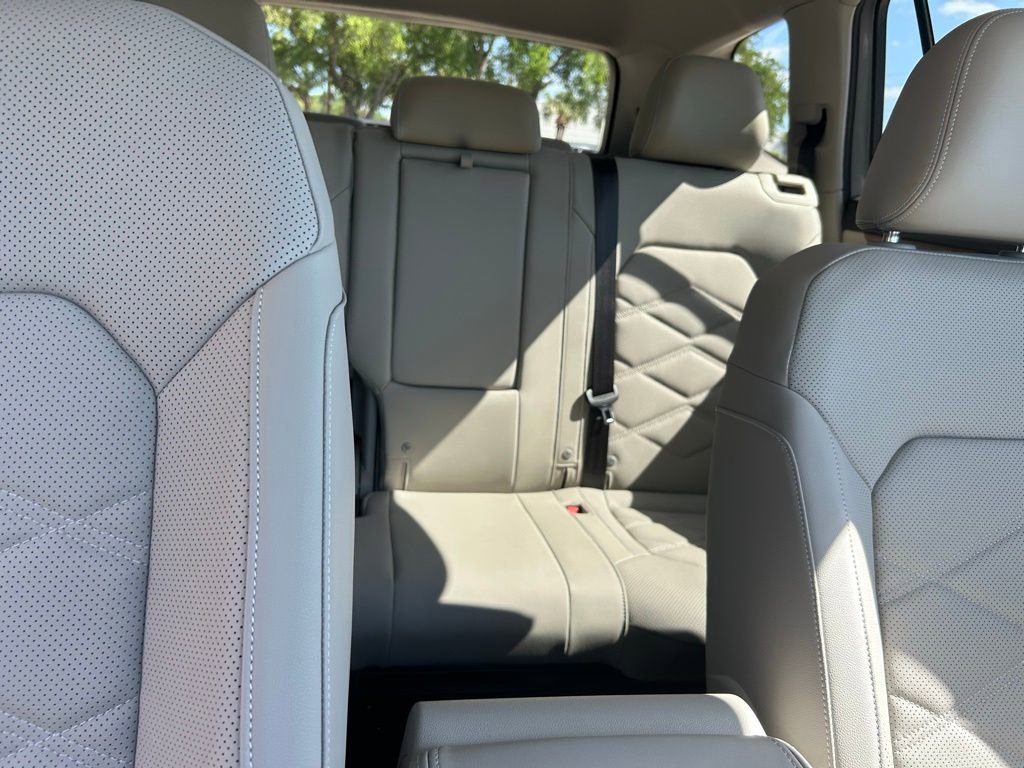New 2026 Volkswagen Atlas SE image 36