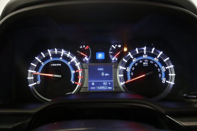 Used 2017 Toyota 4Runner SR5 AWD/4WD image 16