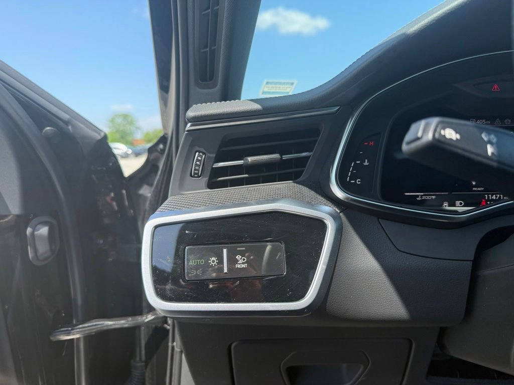 Used 2025 Audi S6 Premium Plus AWD/4WD image 21