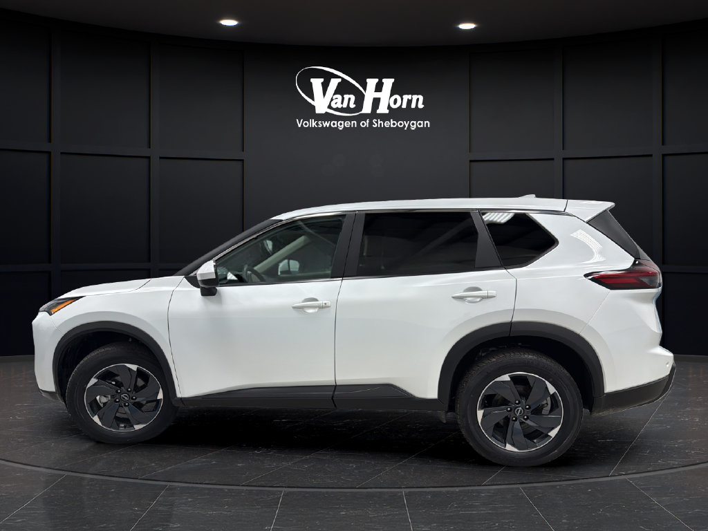 Used 2024 Nissan Rogue SV AWD/4WD image 4