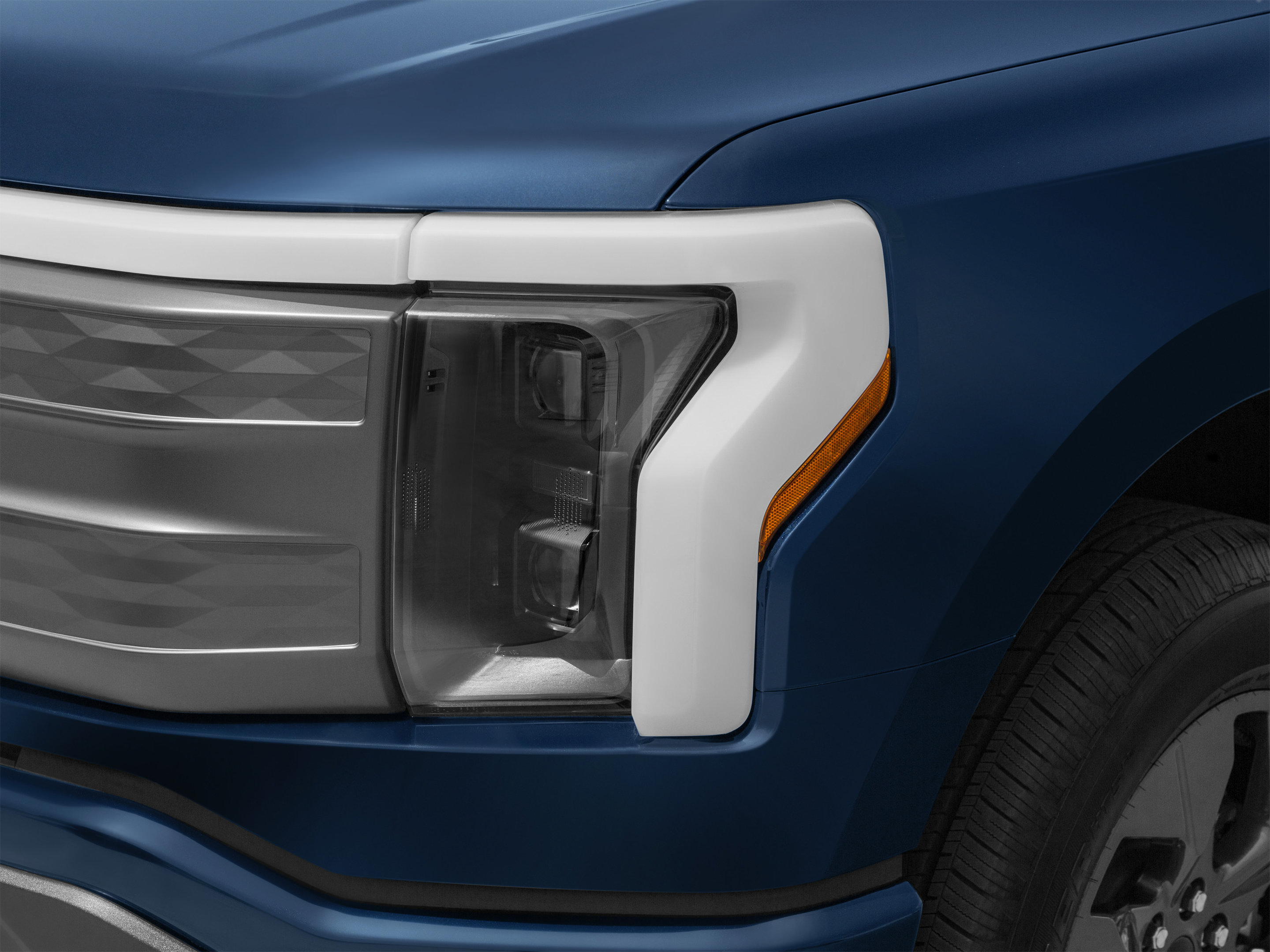 Used 2023 Ford F150 Lightning Lariat AWD/4WD image 77