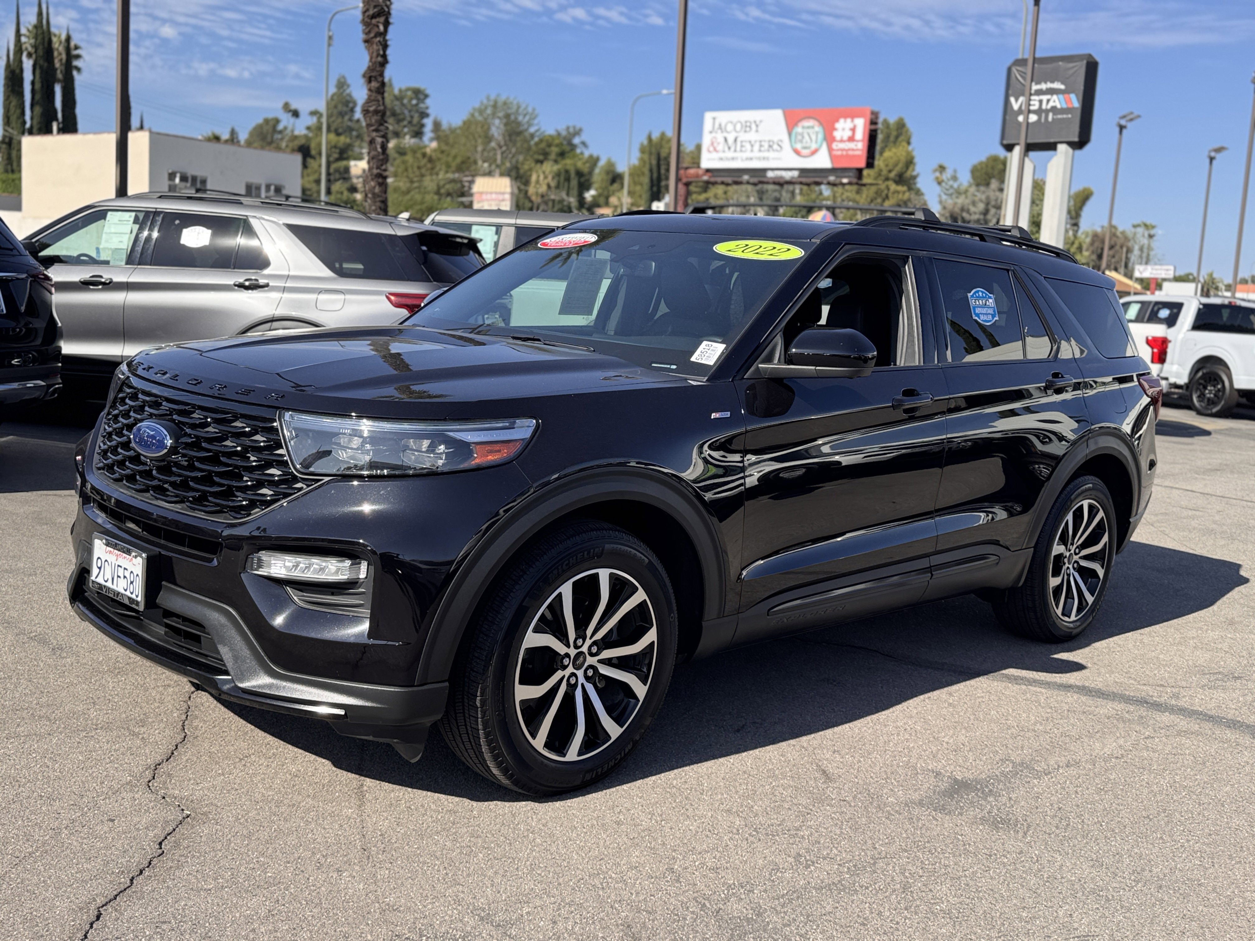 Certified 2022 Ford Explorer ST-Line w/ Class IV Trailer Tow Package image 5