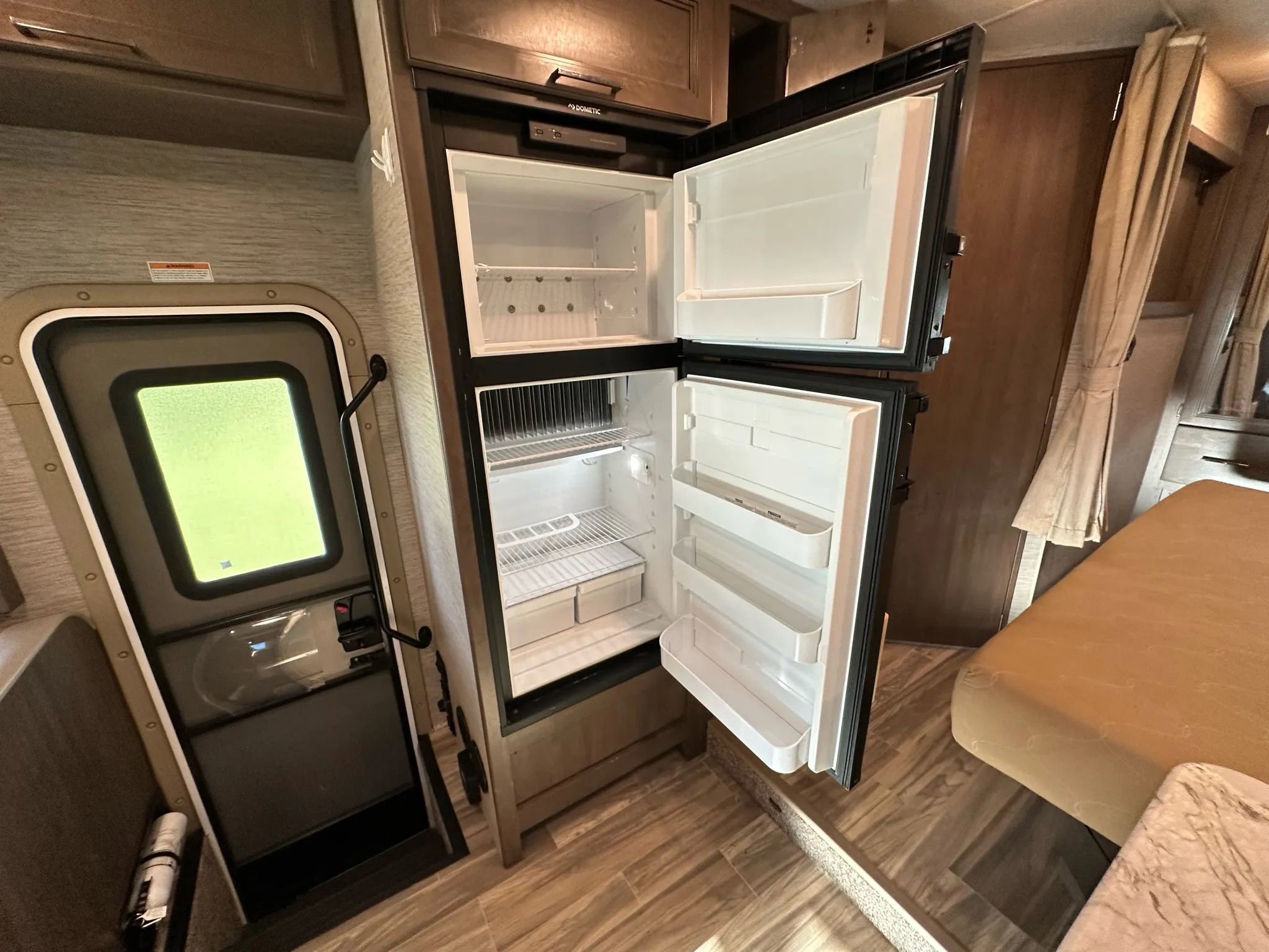 Used 2021 Ford E-450 and Econoline 450 Super Duty w/ Motorhome Prep Package image 53