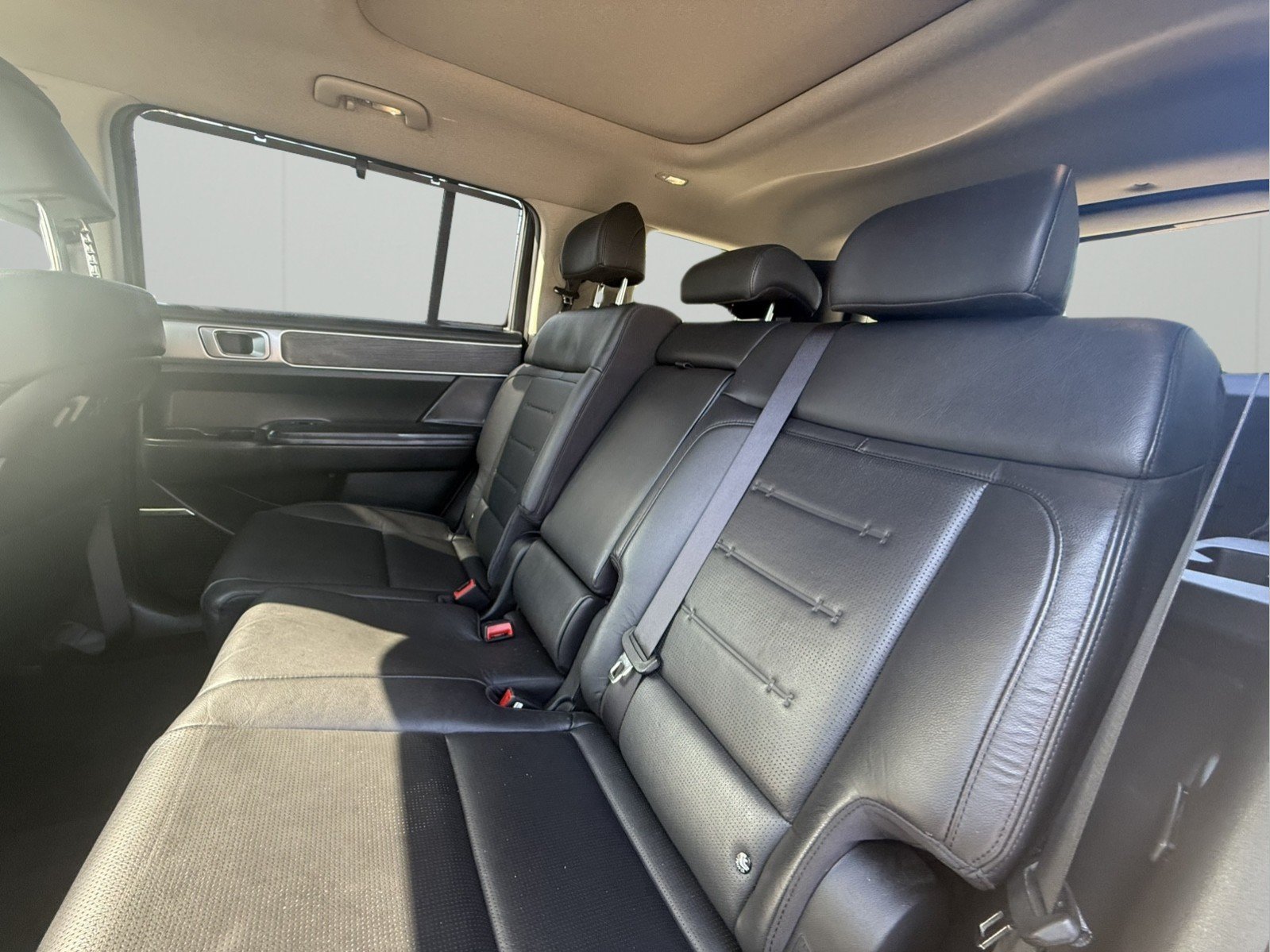 Used 2024 Hyundai Santa Fe Limited AWD/4WD image 25
