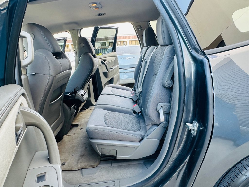 Used 2013 Chevrolet Traverse LS FWD image 15