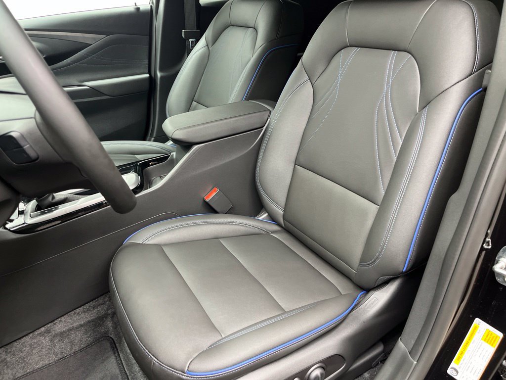 New 2026 Buick Envista Sport Touring w/ Convenience I Package FWD image 8