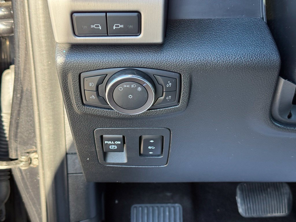 Used 2019 Ford F150 Platinum w/ Trailer Tow Package AWD/4WD image 20