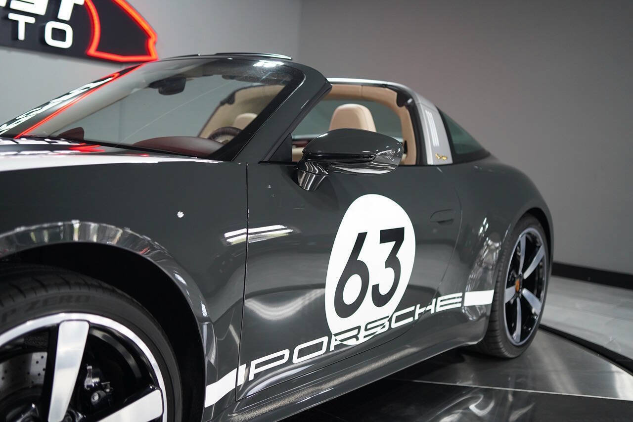 Used 2021 Porsche 911 Targa 4S Heritage Design AWD/4WD image 18
