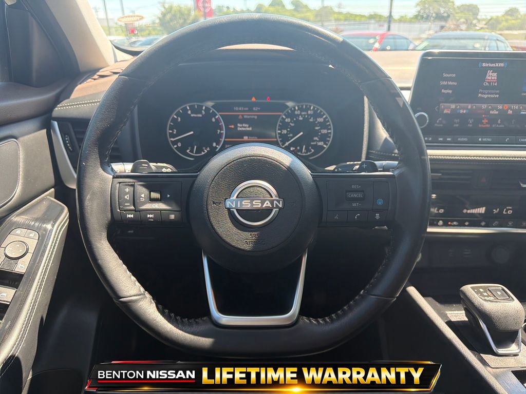 Used 2023 Nissan Rogue SV w/ SV Premium B Package AWD/4WD image 15