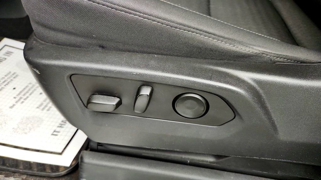 Used 2023 GMC Sierra 1500 Elevation image 10