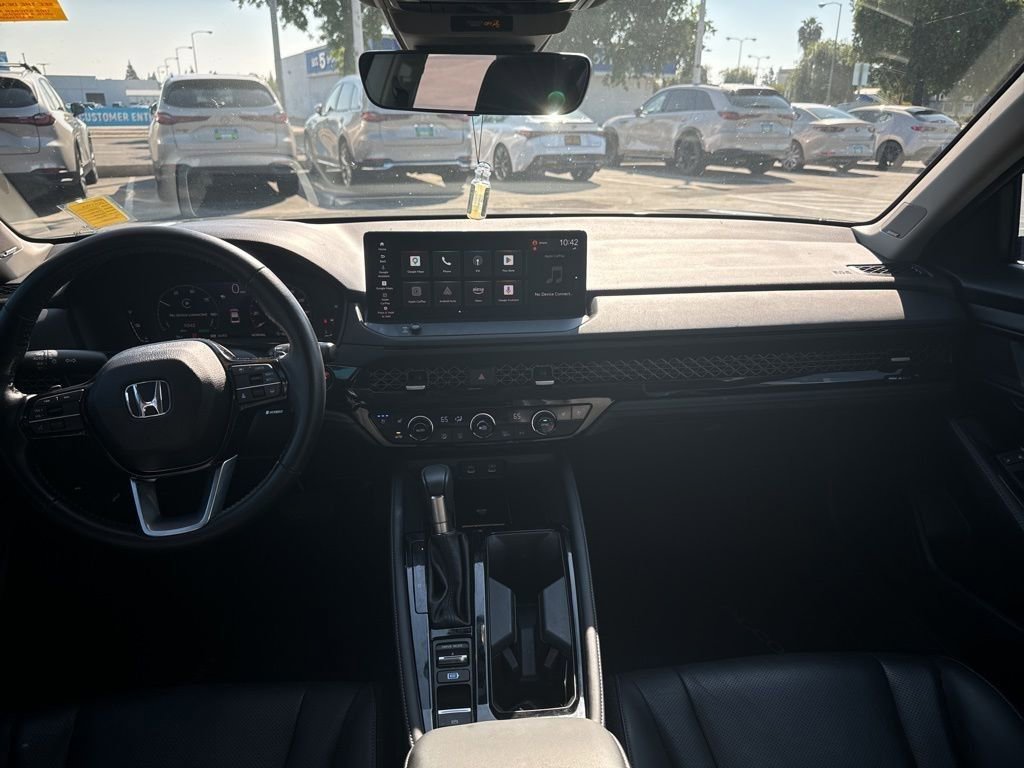 Used 2024 Honda Accord Touring image 17