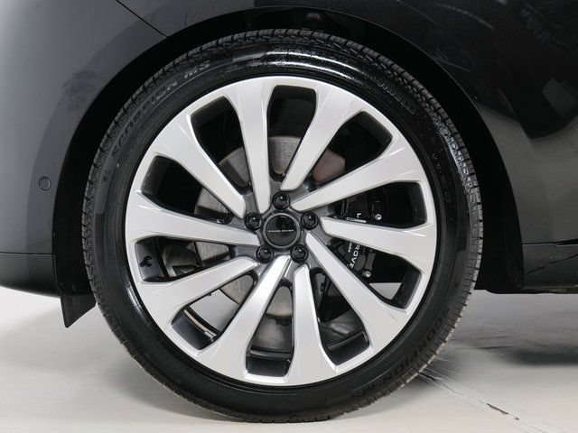 Used 2026 Land Rover Range Rover SE AWD/4WD image 9