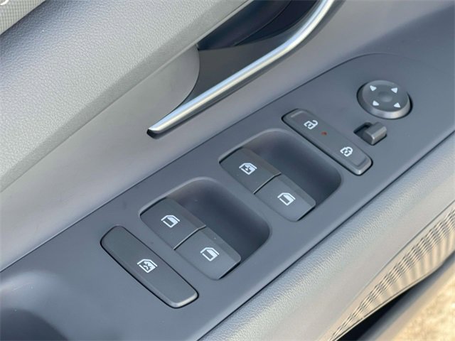 Certified 2025 Hyundai Elantra Sport image 25