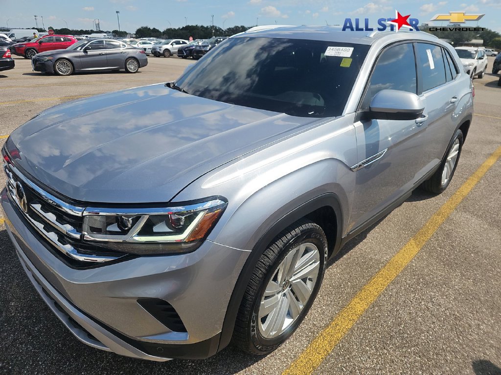 Used 2023 Volkswagen Atlas Cross Sport SE FWD image 4