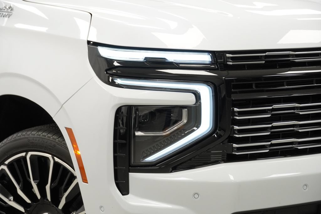 New 2026 Chevrolet Suburban High Country AWD/4WD image 36