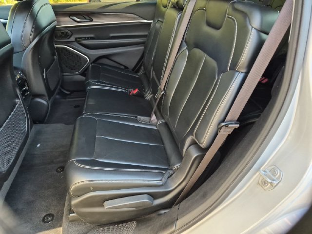 Certified 2021 Jeep Grand Cherokee L Limited AWD/4WD image 19