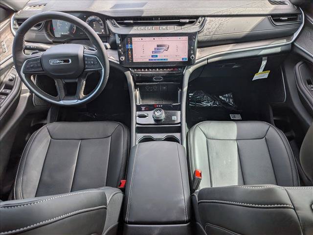 New 2026 Jeep Grand Cherokee Limited AWD/4WD image 15